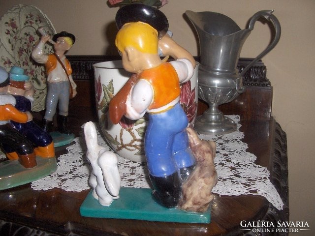 Hop ceramic hunting boy with dog and 