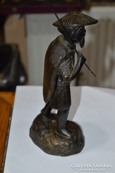 Régi kínai sárgaréz figura