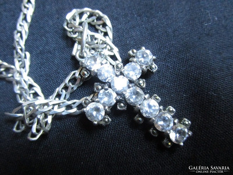 Extravagant silver cross pendant + necklace chain swarovski crystal modern style unisex unusual