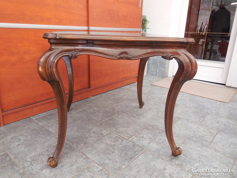 Antique French Baroque table