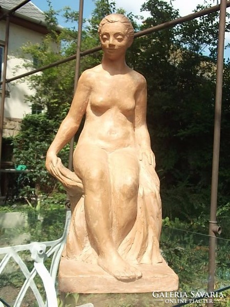 Towel woman-nude terracotta, sign.Small sculpture