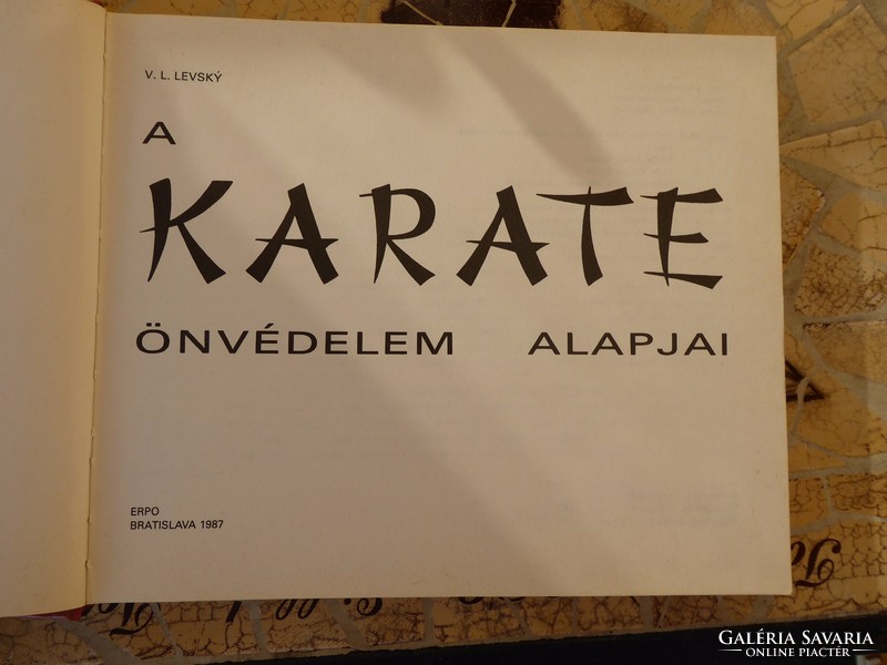 Antikvár könyv - A karate önvédelem alapjai L. Levsky