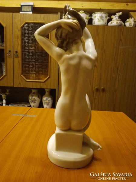 Large Herend woman combing her hair, female nude figure 37 cm