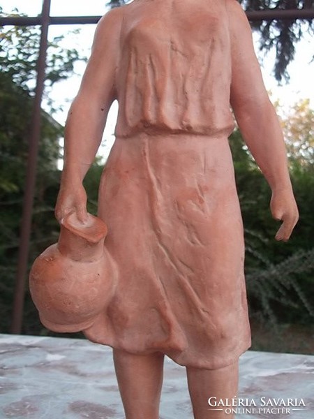 Somogyi A. 1955 Leány korsóval terrakotta figura,szobor