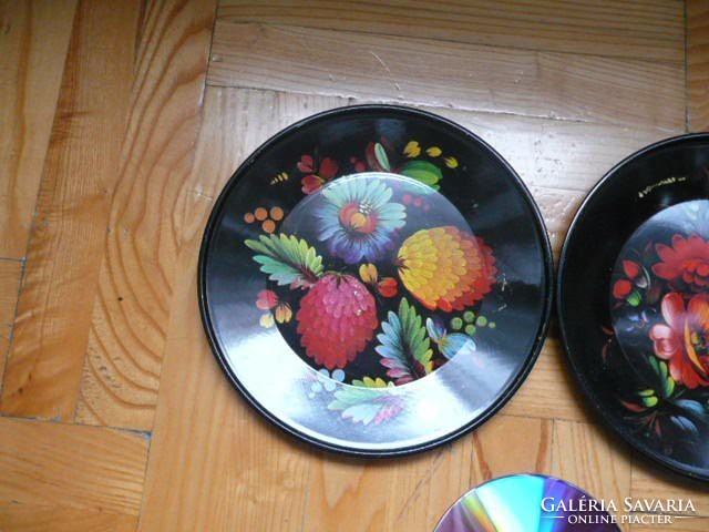 Retro festett fém lemez fali tányér - 20 cm átmérő  Hibátlan állapot