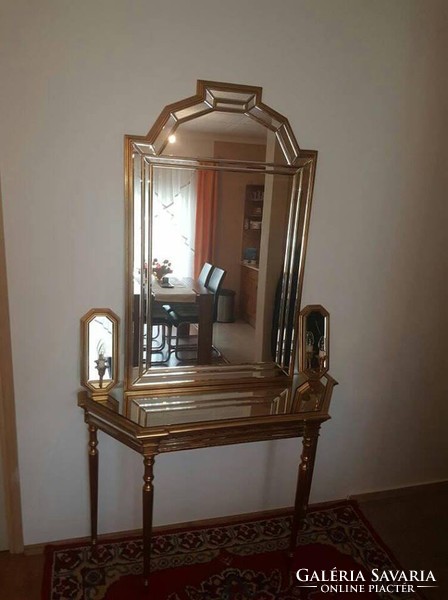 DEKNUDT márkájú arany bútor szett 2 db falikarral