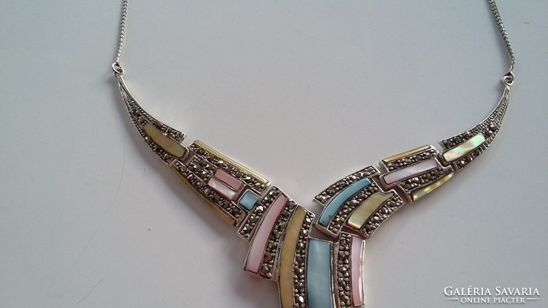 Beautiful silver mother of pearl necklace