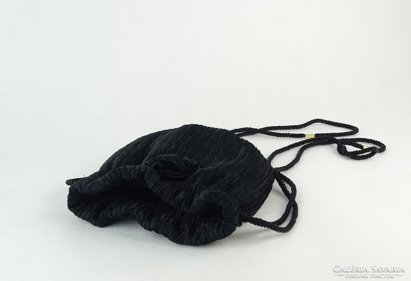 0P168 Fekete színű női színházi táska