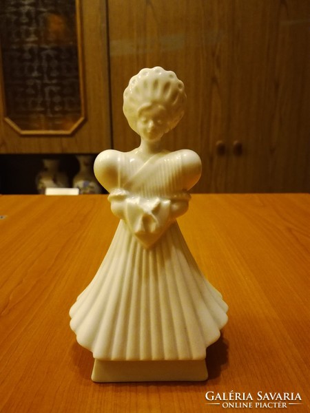 Herend porcelain wedding bride figure