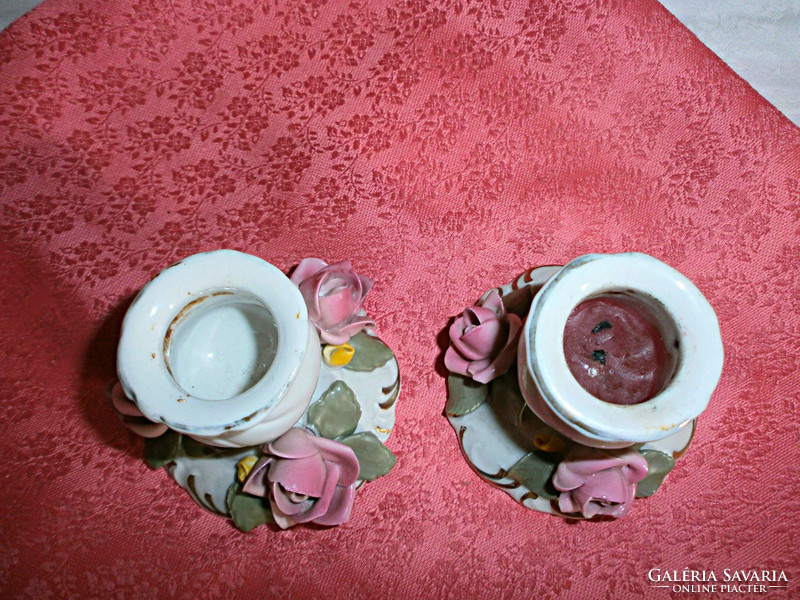 Rózsás porcelán gyertyatartó párban