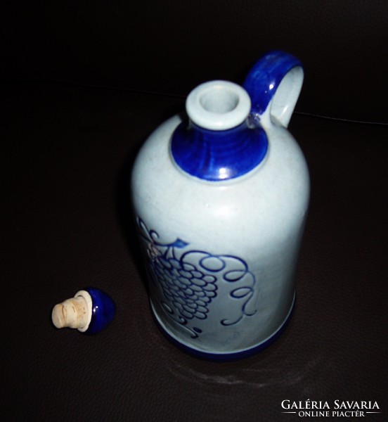 Kék kerámia mázas flaska szőlő mintával bor tartó dugóval nem használt