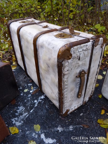 "Vulkan" koffer, bőrönd