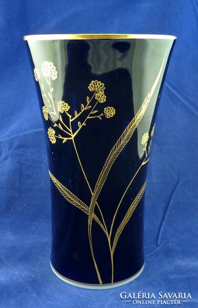 Porcelain vase in black and gold