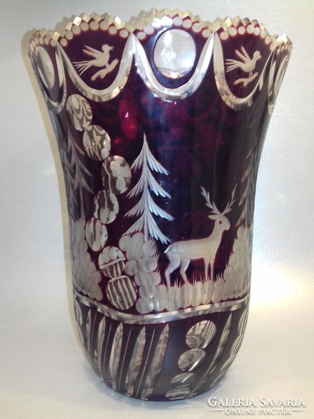 Ruby stained Eggermann Eggerman crystal glass vase, large-sized engraved polished forest scene