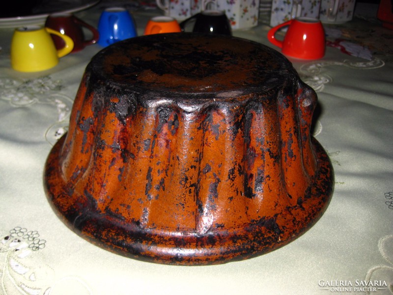 Kuglóf oven from the old days, 22.5 x 9 cm