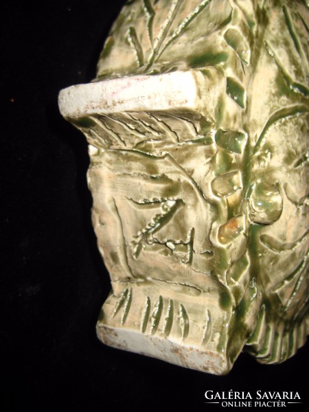 Porcelán kulacs  N  "  jelzéssel  14 x 9 cm