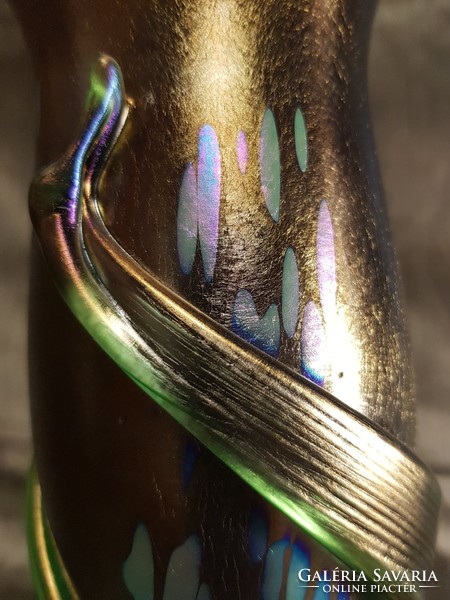 Wonderful blown art nouveau iridescent flower-shaped glass vase