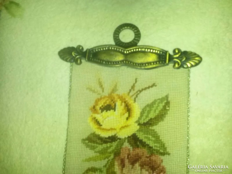 Servant bell, embroidered with flowers...