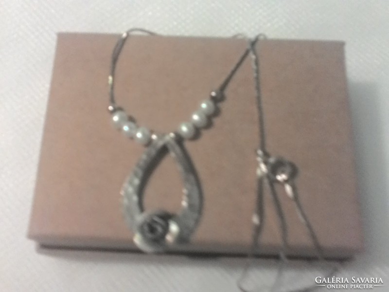Israeli silver necklace and pendant with pearls