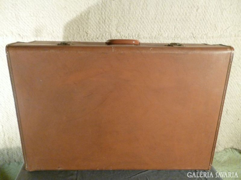 2437 T3 Antik marhabőr angol CHENEY utazó koffer 1