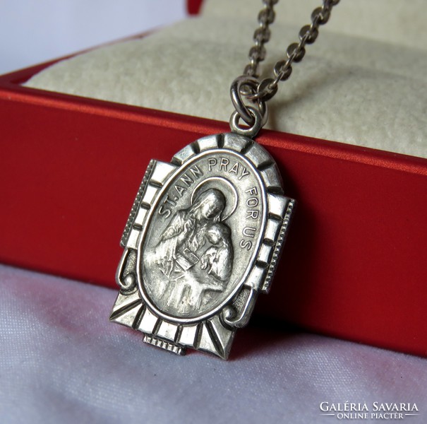 Gyönyörű, antik, vallási témájú ezüst medál