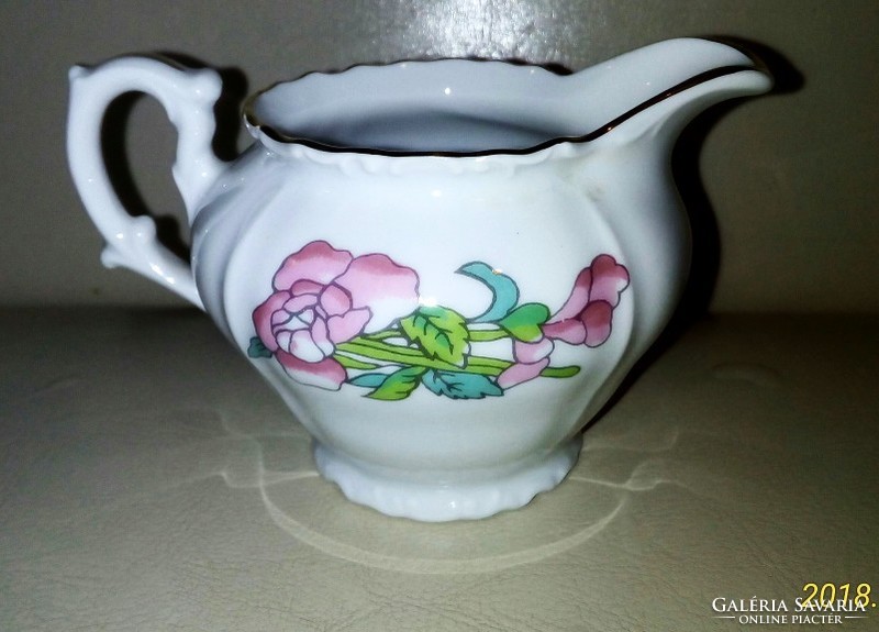 Milky, creamy small porcelain bavaria spout in perfect condition