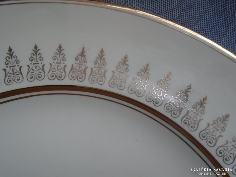 Wood & sons plate richly gilded.