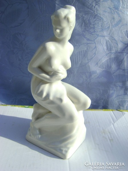 Majolica faience naked statue is the work of sculptor Sándor Oláh