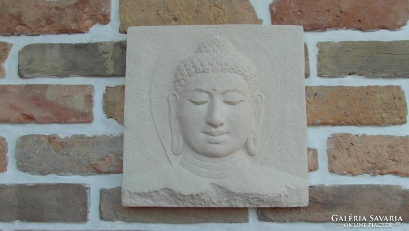 Buddha falidísz