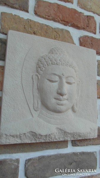 Buddha falidísz