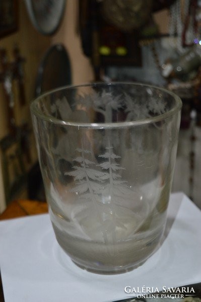 Csiszolt üveg váza