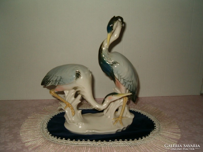 Ens antique egret figure