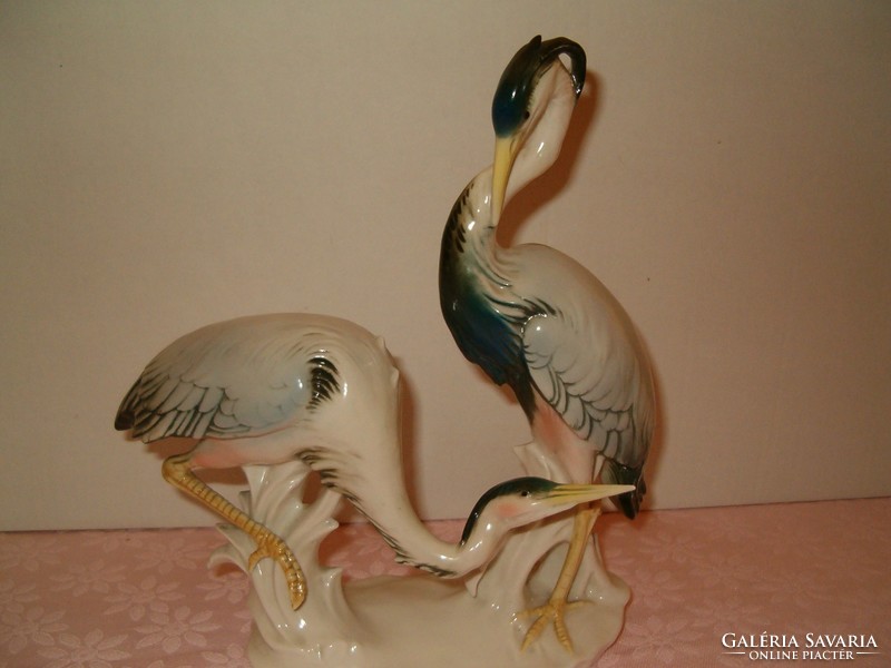 Ens antique egret figure