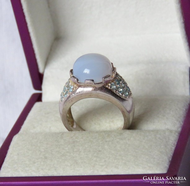 Beautiful heavy silver ring with aquamarine cubic zirconia and large opalite