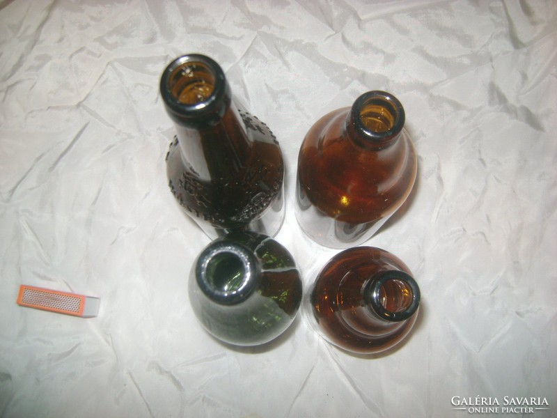 Négy darab retro sörös üveg