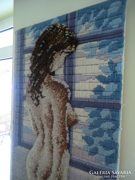 Elbűvölő női forma nagy zsűrizett textilkép gyapjú térhatással 59x100cm
