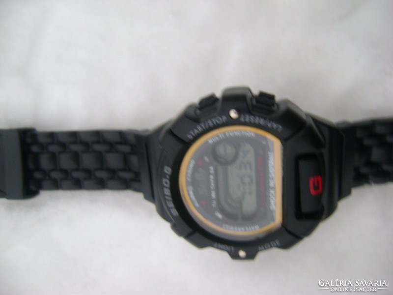 New! Super sports watch - LCD / analog display, date, alarm function, etc.
