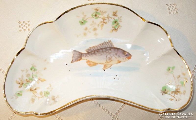 Antik halas vacsorázó készlet 6 db tányér + 5 db szálkás, csontos tányér