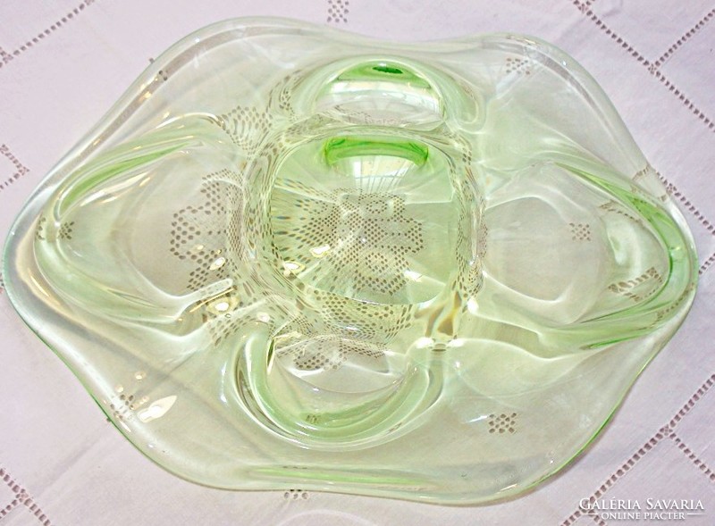 Elegáns urán zöld üveg asztali kínáló