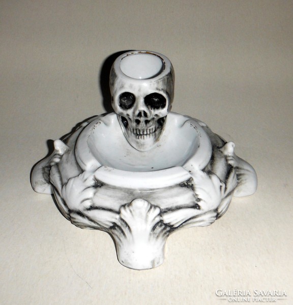 Porcelain serving, centerpiece