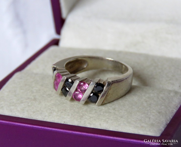 Beautiful solid silver ring with colored gemstones