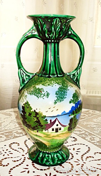 Kézzel festett fajansz füles  váza, vízparti tájképpel / Ausztria/1950 /