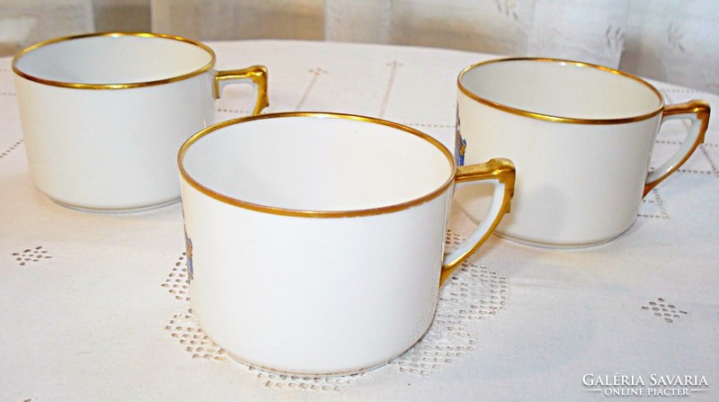 3 db antik, kézzel festett Hüttl teás csésze (1900-1910)