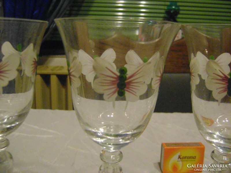 Régi, pillangós talpas pohár, kehely - öt darab - kézi festés