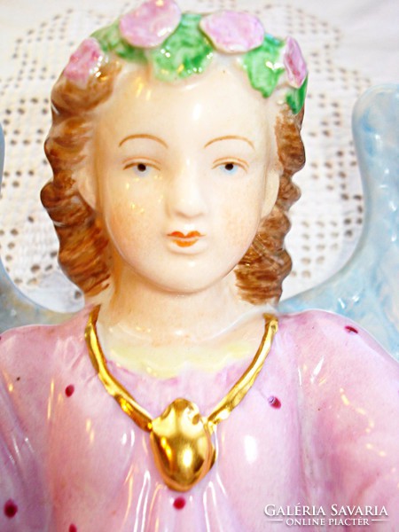 Meisseni, kézzel festett, fali szenteltvíztartó angyal 