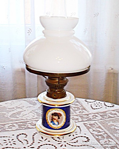 Porcelán petróleum lámpa /foglalattal