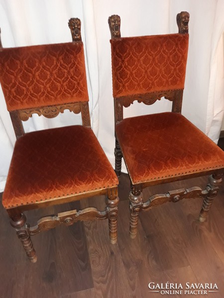 Faragott székek 2 db