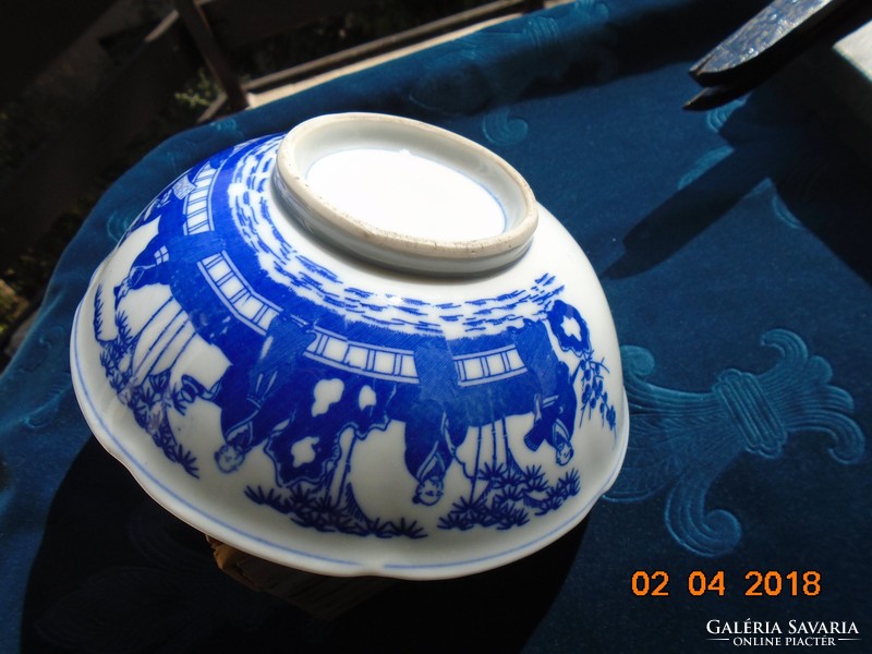 Bat pattern painted antique Chinese deep bowl painted in cobalt blue multi-shaped 18.3x6.5 cm