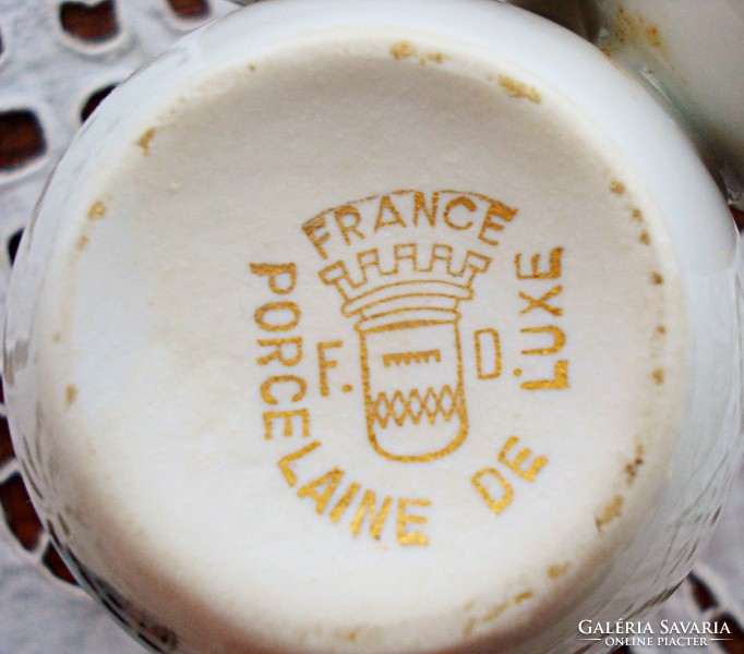 NAPOLEON arcképével díszített Francia porcelán só-, bors- és mustártartó 