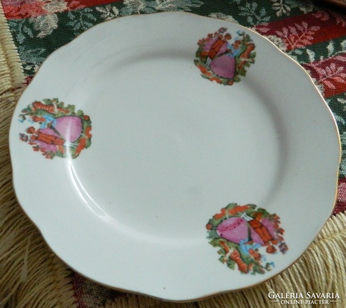 Baroque pattern marked plate with Chinese ornament
